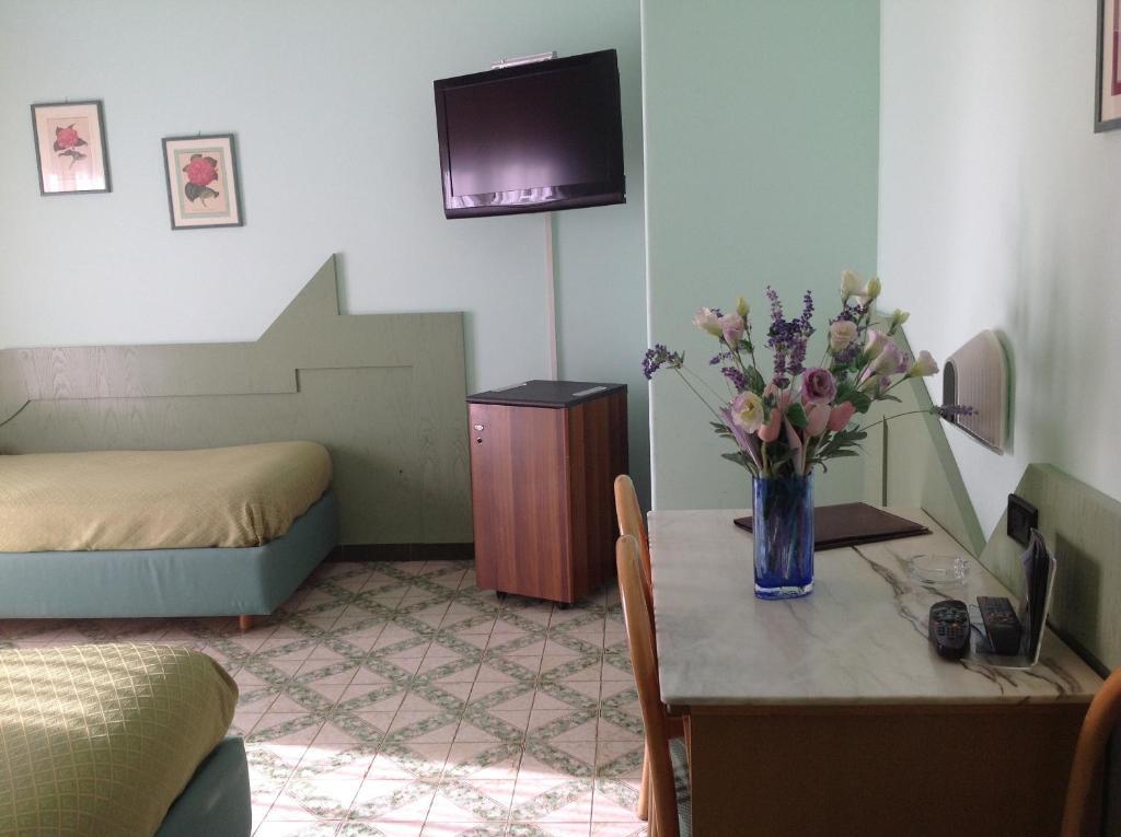 Hotel Giovanna Помпеи Номер фото